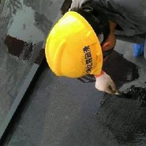 泉州睿诚旅游产品设计有限公司员工在施工